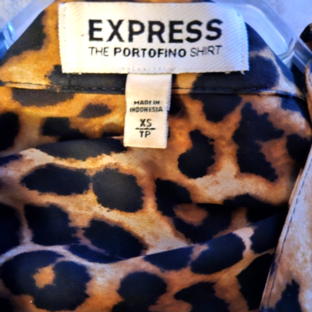 Express Portofino - Leopard Print Women's Top - Picture 5 of 8
